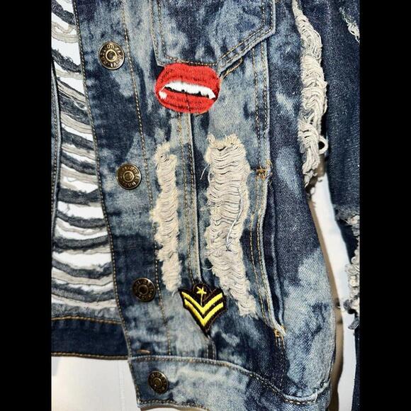 Dazl Distressed Acid -Washed Denim Jacket Size XL Light Wash Ripped Grunge - Picture 4 of 9